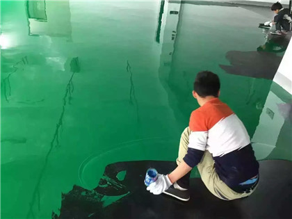 富蕴下面给你一份环氧地坪漆施工的完整流程